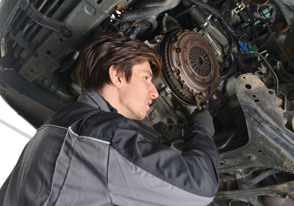 Clutch Cable Adjustment & Replacement
